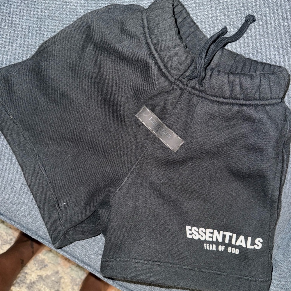 Essentials Shorts